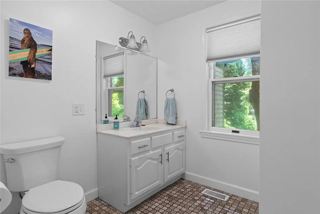30 Battery Lane, Jamestown, RI 02835