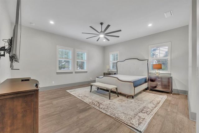 1018 YATES STREET, Orlando, FL 32804