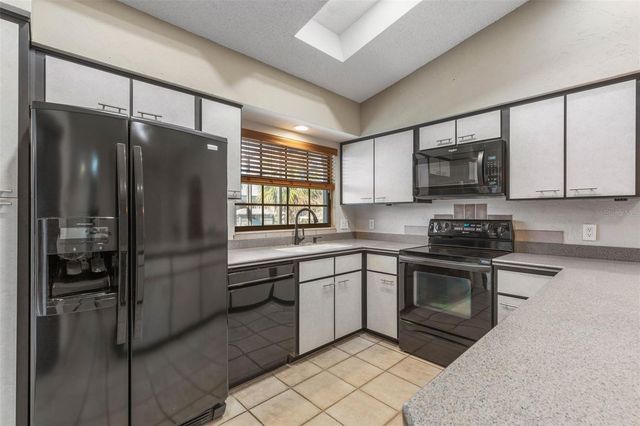 5 CLEARVIEW COURT N, Palm Coast, FL 32137