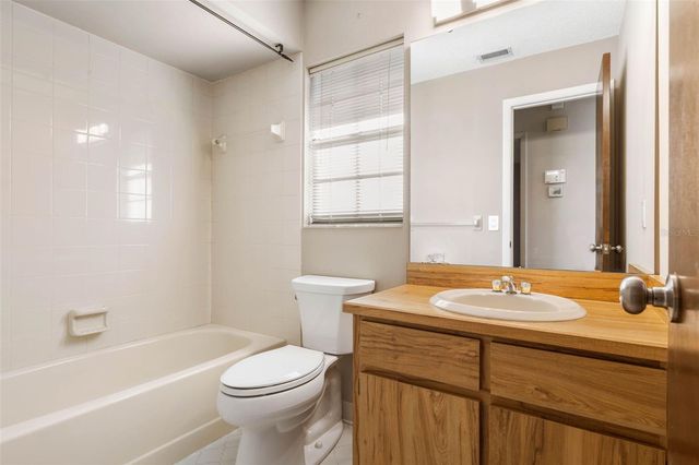 5 CLEARVIEW COURT N, Palm Coast, FL 32137