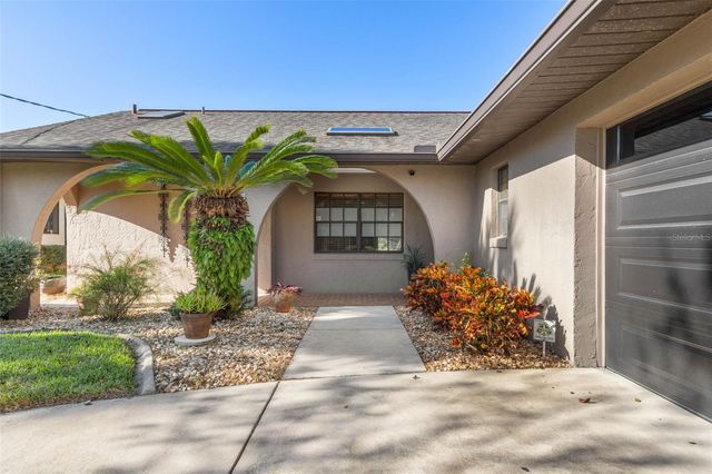 5 CLEARVIEW COURT N, Palm Coast, FL 32137