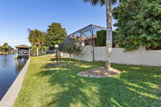 5 CLEARVIEW COURT N, Palm Coast, FL 32137