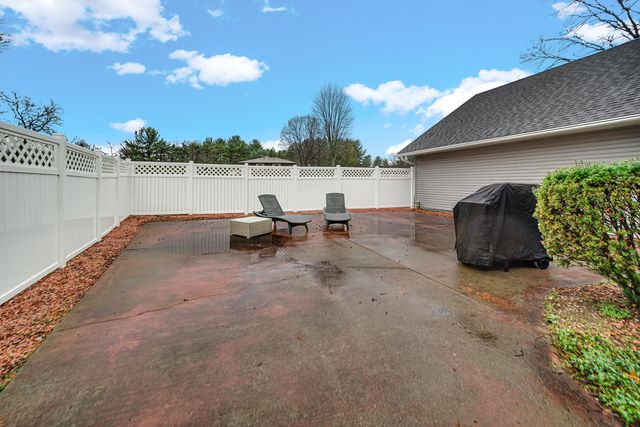 2992 N Tiffany Drive, La Porte, IN 46350