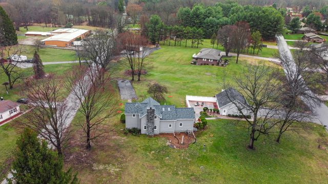 2992 N Tiffany Drive, La Porte, IN 46350