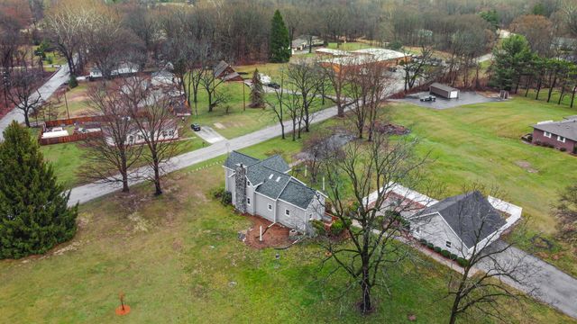 2992 N Tiffany Drive, La Porte, IN 46350