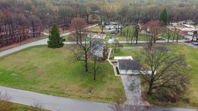 2992 N Tiffany Drive, La Porte, IN 46350