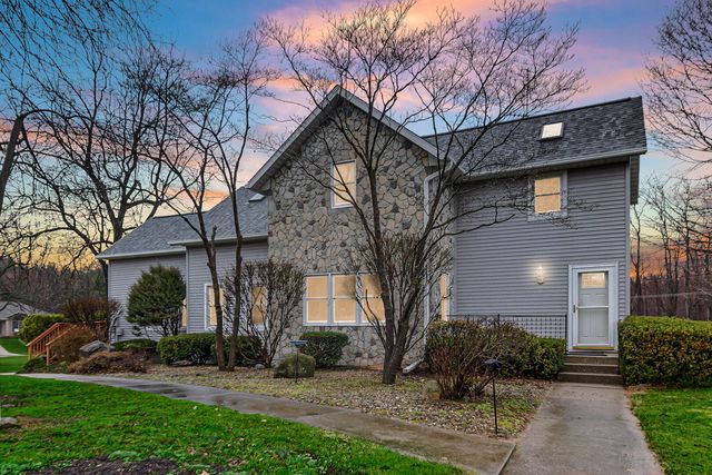 2992 N Tiffany Drive, La Porte, IN 46350