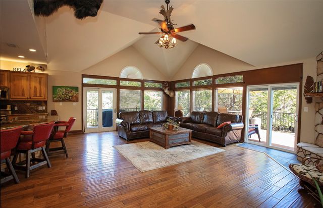 880 Cliffs Drive, Possum Kingdom Lake, TX 76449