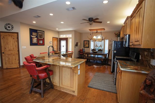 880 Cliffs Drive, Possum Kingdom Lake, TX 76449