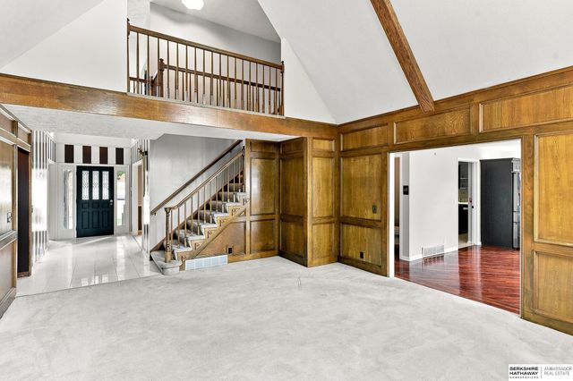 16509 Spring Circle, Omaha, NE 68130