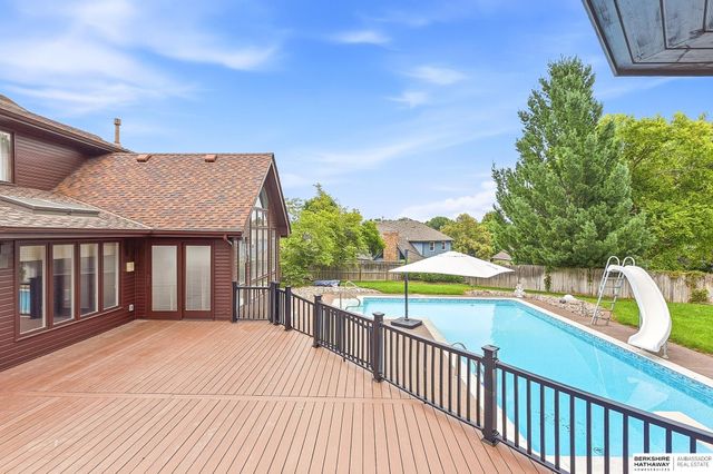 16509 Spring Circle, Omaha, NE 68130