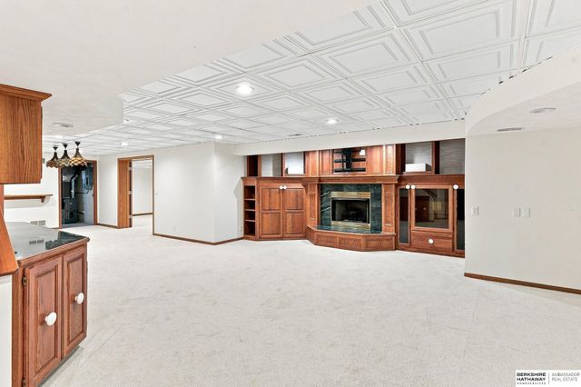16509 Spring Circle, Omaha, NE 68130