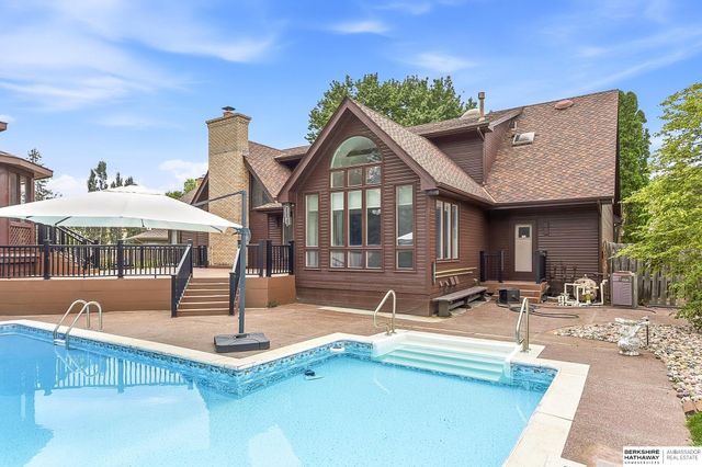 16509 Spring Circle, Omaha, NE 68130