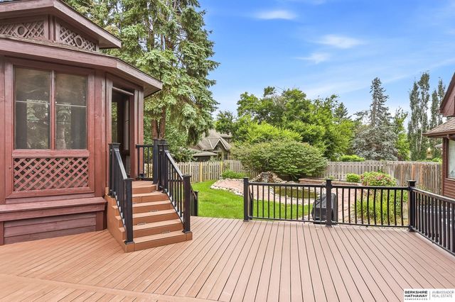 16509 Spring Circle, Omaha, NE 68130