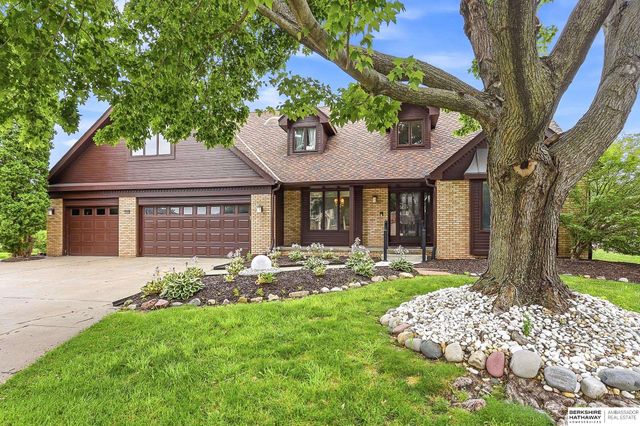 16509 Spring Circle, Omaha, NE 68130