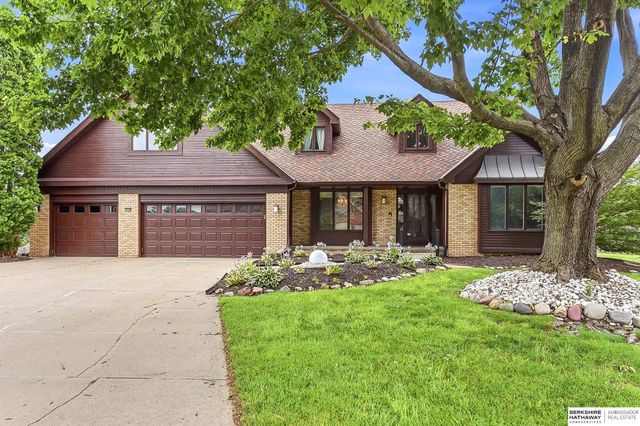 16509 Spring Circle, Omaha, NE 68130
