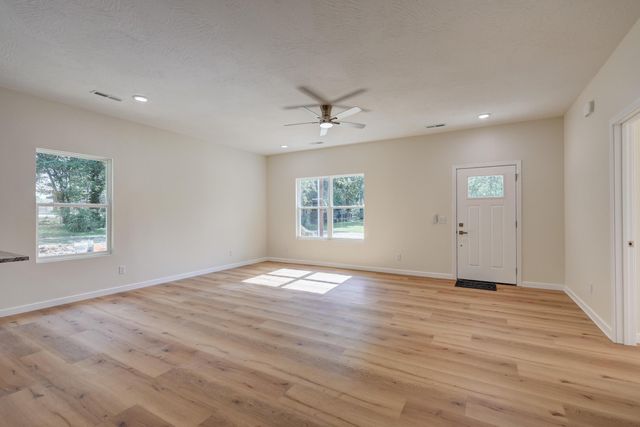 110 South 12th Street Street, Sarcoxie, MO 64862