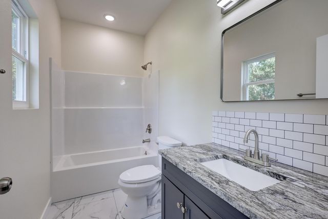 110 South 12th Street Street, Sarcoxie, MO 64862