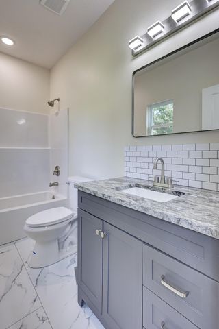 110 South 12th Street Street, Sarcoxie, MO 64862