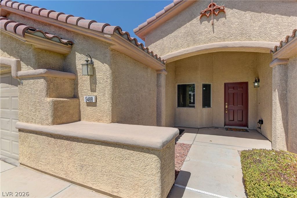 5488 Apron Court, Las Vegas, NV 89122 — photo 2