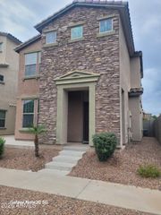 1943 N 77TH Glen, Phoenix, AZ 85035