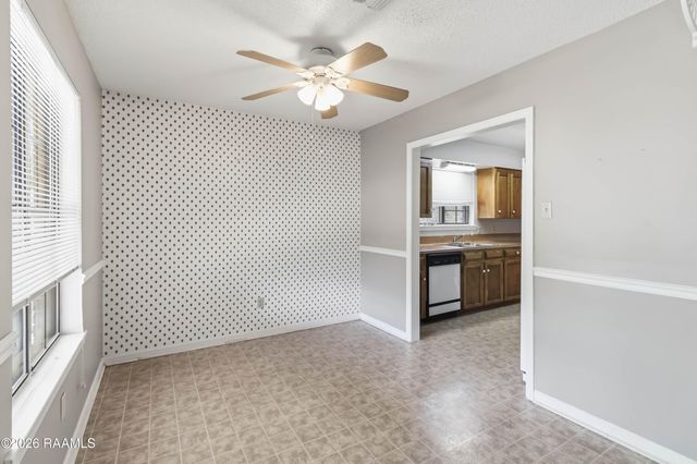 206 Open Meadows Drive, Lafayette, LA 70506