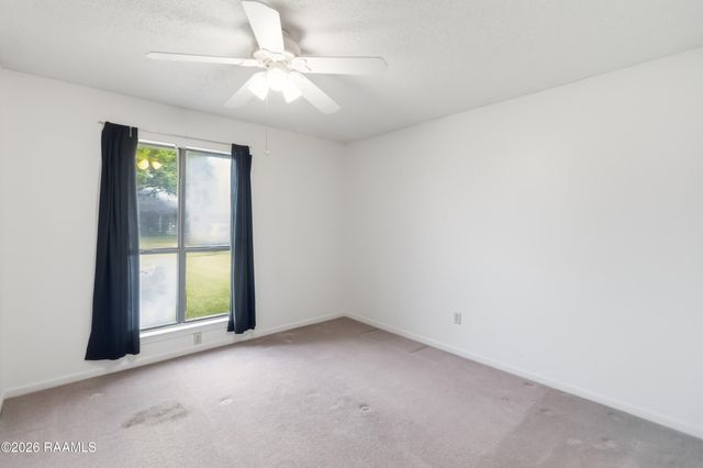 206 Open Meadows Drive, Lafayette, LA 70506