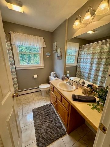12 Cote Street, Amesbury, MA 01913