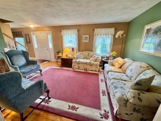 12 Cote Street, Amesbury, MA 01913