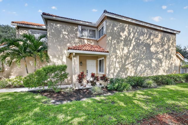 10111 NW 4th Street, Plantation, FL 33324