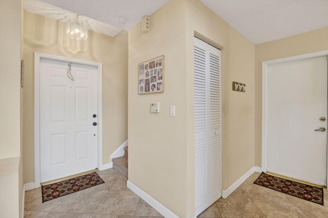 10111 NW 4th Street, Plantation, FL 33324