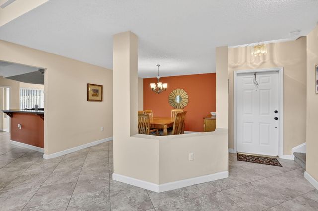 10111 NW 4th Street, Plantation, FL 33324