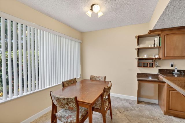 10111 NW 4th Street, Plantation, FL 33324