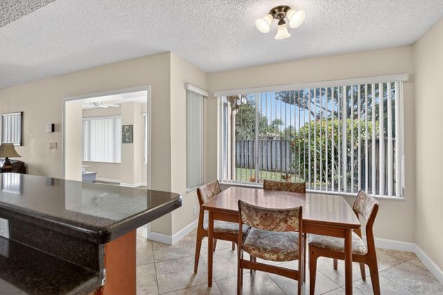 10111 NW 4th Street, Plantation, FL 33324