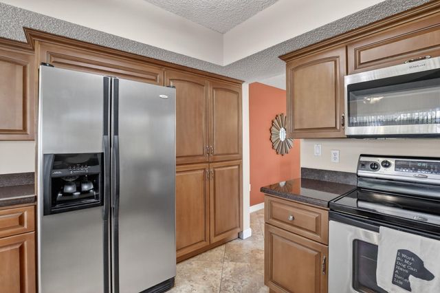 10111 NW 4th Street, Plantation, FL 33324