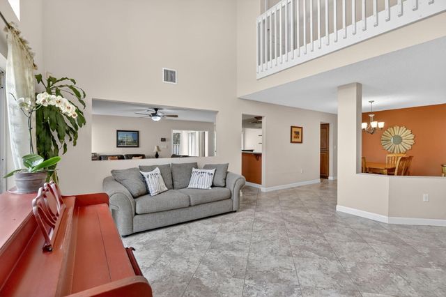 10111 NW 4th Street, Plantation, FL 33324
