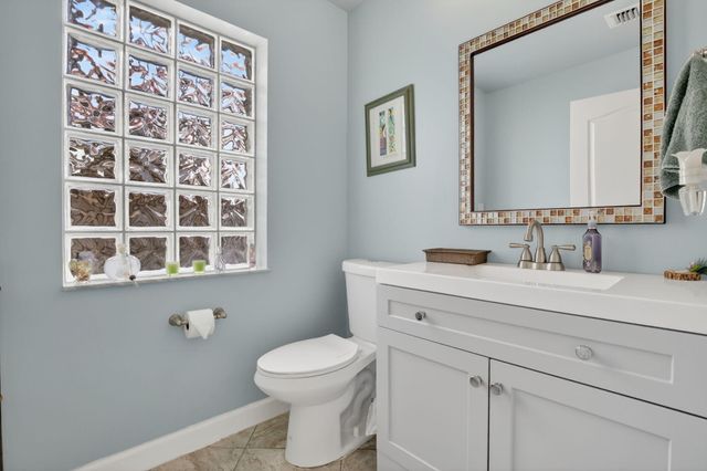 10111 NW 4th Street, Plantation, FL 33324