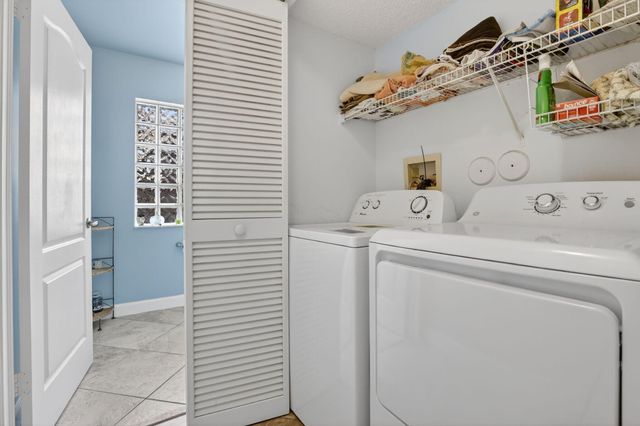 10111 NW 4th Street, Plantation, FL 33324