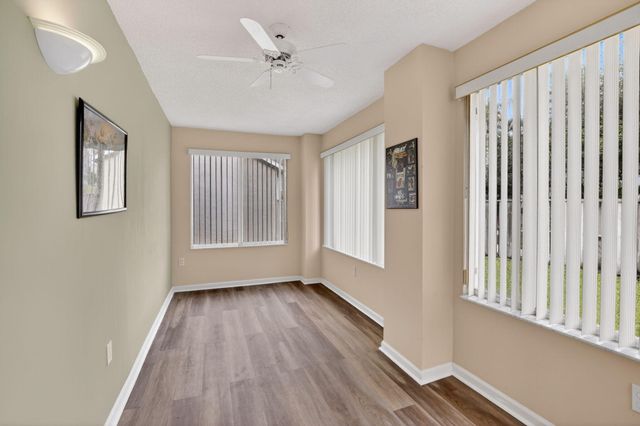 10111 NW 4th Street, Plantation, FL 33324