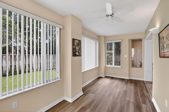 10111 NW 4th Street, Plantation, FL 33324