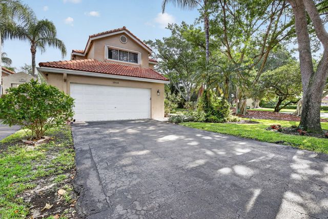 10111 NW 4th Street, Plantation, FL 33324