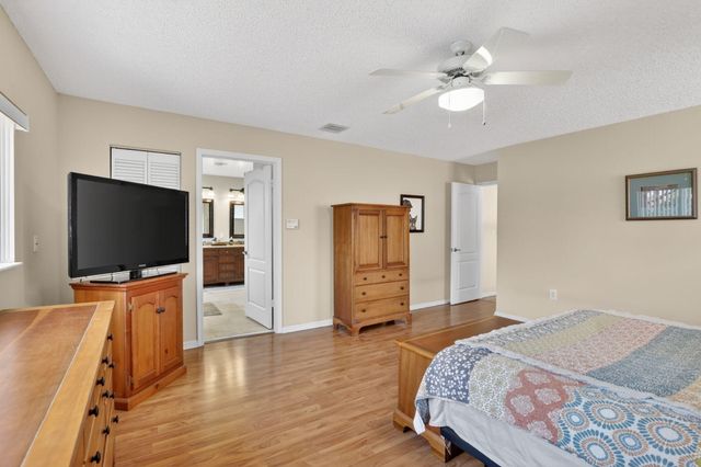 10111 NW 4th Street, Plantation, FL 33324