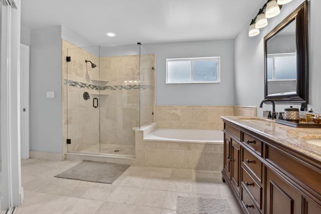 10111 NW 4th Street, Plantation, FL 33324