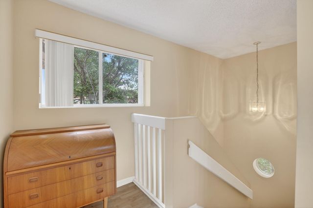 10111 NW 4th Street, Plantation, FL 33324
