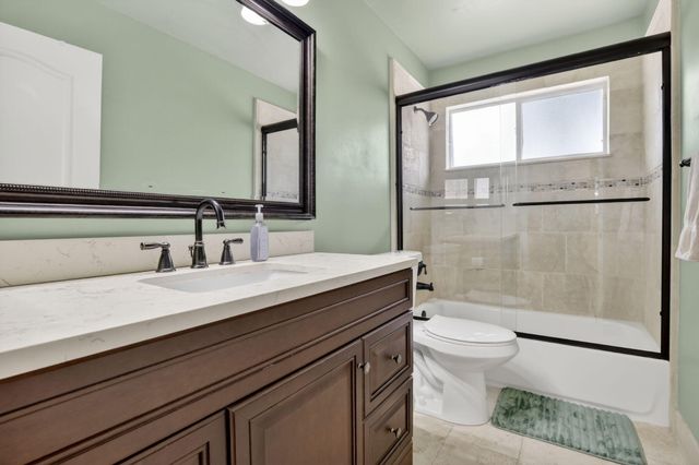 10111 NW 4th Street, Plantation, FL 33324