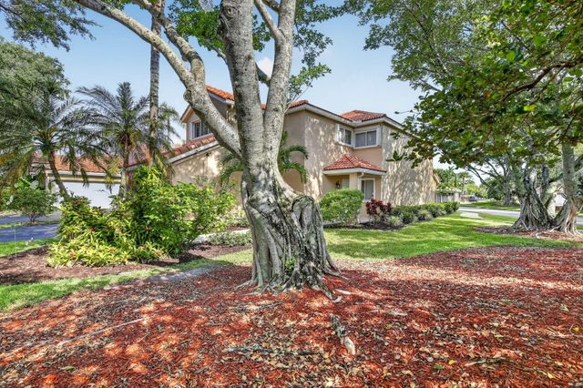 10111 NW 4th Street, Plantation, FL 33324