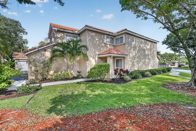 10111 NW 4th Street, Plantation, FL 33324
