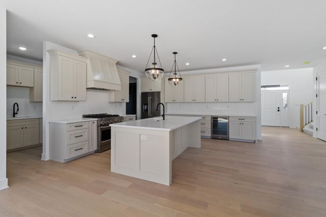 9440 Tall Grass Trail, St. John, IN 46373