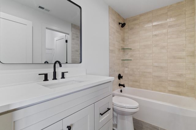 9440 Tall Grass Trail, St. John, IN 46373