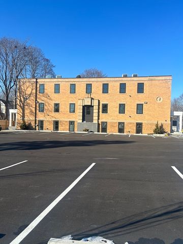 1193 Commercial St 2A, Weymouth, MA 02189